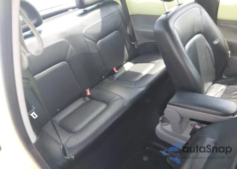 2001 Volkswagen New Beetle Gls из США, поврежденный, VIN 3VWCB21C61M475322